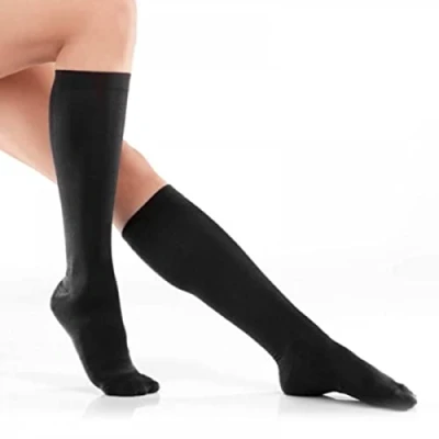 Imagen de InnovaGoods IG114925 Calcetines de compresion relax, color negro