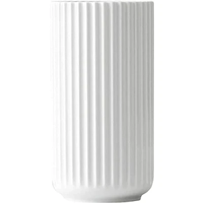 Imagen de Jarrón Lyngby Porcelæn H15.5 cm diseño clásico intemporal, blanco