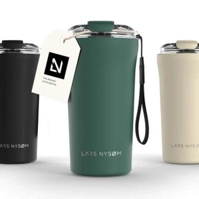 Imagen de LARS NYSØM Taza térmica Café para llevar con correa y Tapa Tritan Termo de 0,5 litros aislante Travel mug acero inoxidable a prueba fugas (Pine Green, 500ml)