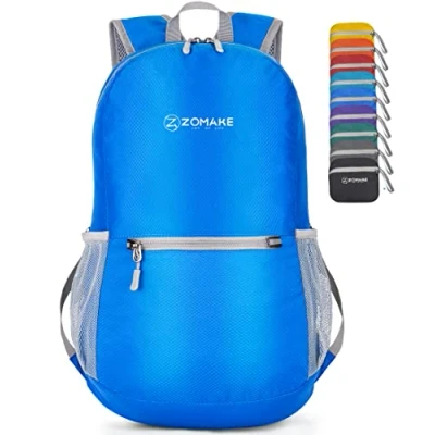 Imagen de ZOMAKE Mochila Plegable Ultraligera Mochilas de Senderismo Pequeña Con Resistencia Al Agua 20L Para Hombre Mujer Viaje Trekking Deporte(Azul oscuro)