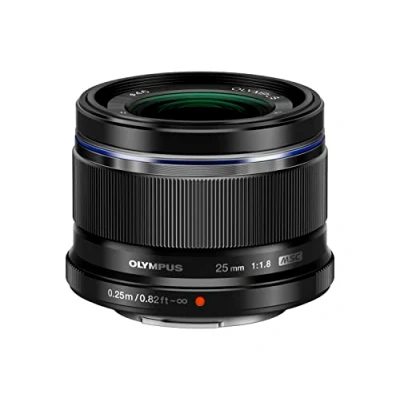 Imagen de Objetivo Olympus M.Zuiko Digital 25 mm F1.8, Longitud Focal Fija rápida, Apto para Todas Las cámaras MFT (Modelos OM D &amp; Pen, Serie G de Panasonic), Negro