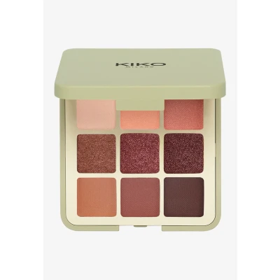 Imagen de KIKO Milano Green Me Eyeshadow Palette 102, Paleta Con 9 Sombras De Ojos Múltiples Acabados: Mate, Perlado Y Metálico