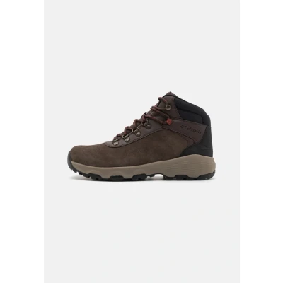 Imagen de Columbia Men&#039;s Newton Wander, Waterproof Mid Rise Trekking and Hiking Boots, Cordovan/Spice, 7.5