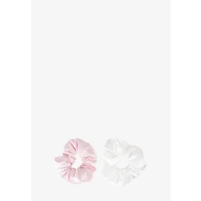 Imagen de Brushworks Large Cloud Scrunchies Pink &amp; White (2 pack)