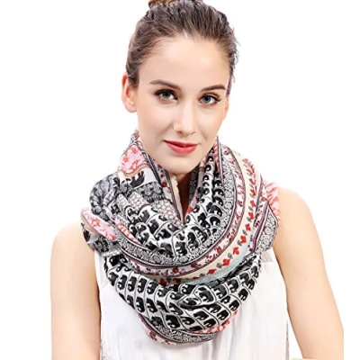 Imagen de Lina &amp; Lily Bufanda Infinita Snood con Estampado de Elefantes (Multi)