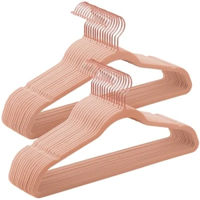 Imagen de SONGMICS Juego de 20 Perchas Aterciopeladas, 41,5 cm Largo, Finas, Gran Capacidad Carga, con Ganchos Giratorios 360, para Camisas Abrigo Completas, Rosa y Oro CRF026P01