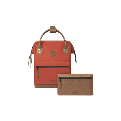 Imagen de Cabaïa modelo Bogota Mochila con 2 bolsillos Mini 12L Repelente al agua y Garantía de por vida Elegante para Hombres Mujeres Escuela, Viajes Negocios Vegan Certified