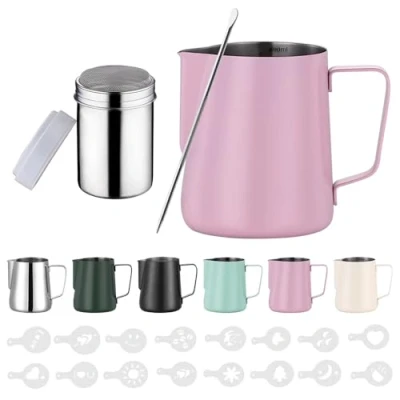 Imagen de Zuquik jarra de leche acero inoxidable, 600 ml, con medición Mark 24 oz, espuma espolvoreador cacao, 16 plantillas y bolígrafo para capuchino espresso, color rojo rosa