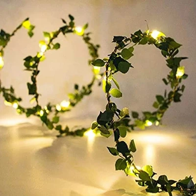 Imagen de SMELEYOU Guirnalda de Hojas Luces Cobre, 5m 50 LED Verdes Hiedra, Hoja Verde Artificial con Cadena Alambre Cobre LED, Decoraciones navideñas