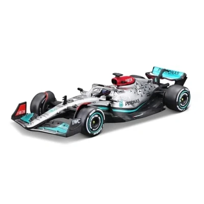 Imagen de Bburago Mercedes AMG Petronas F1 Team W13 (2022): Modelo de Coche a Escala 1:43, n.º 63, George Russel, con Conductor, Carcasa Dura, Plata (18 38066R)