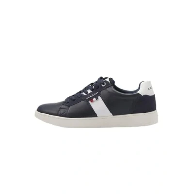 Imagen de Zapatilla Casual sneaker con cordones color navy para hombre Ropa