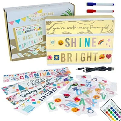 Imagen de Caja de Luz A4 Dorada 16 Colores con 400 Letras y Emojis, 10 Tarjetas Premium, Mando 2 Rotuladores BONNYCO Ñ Ç Cartel Luminoso LED Regalos Originales para Mujer Niñas Navidad