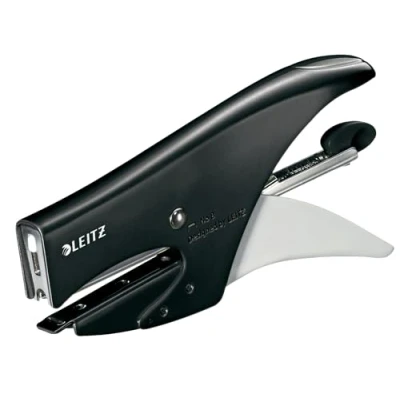 Imagen de Leitz Alicates de grapado, capacidad 15 hojas, cuerpo metal ergonómico, incluye grapas, gama Wow, 55472095, color negro