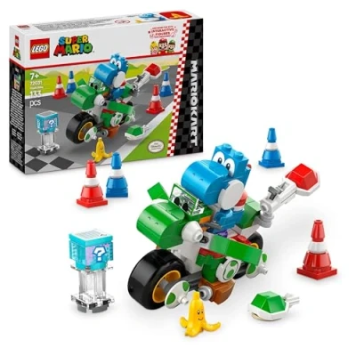 Imagen de LEGO Super Mario: Mario Kart: Moto Yoshi de Juguete, Regalo Gamer Nintendo para Niños y Niñas 7 Años o Más, Figura del Personaje Azul con Accesorios Plátano, Conos Caparazones 72031