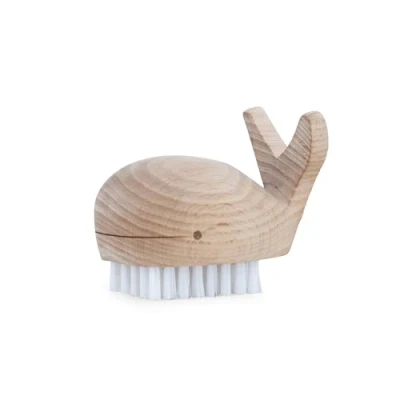 Imagen de Kikkerland Cepillo de uñas madera con forma ballena, no daña y práctico, divertido para los niños, 1 unidad (1 unidad)
