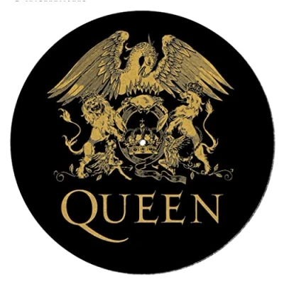 Imagen de Pyramid International Queen Alfombrilla giratoria para Tocadiscos Mezclar, rascar DJ y Escuchar en casa (diseño de Logo), Producto Oficial, Dorado