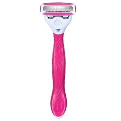 Imagen de Wilkinson Sword Quattro For Women Máquina de Afeitar Recargable 4 Hojas para Mujer con Banda Hidratante Aloe Vera y Vitamina E , Depilación Femenina