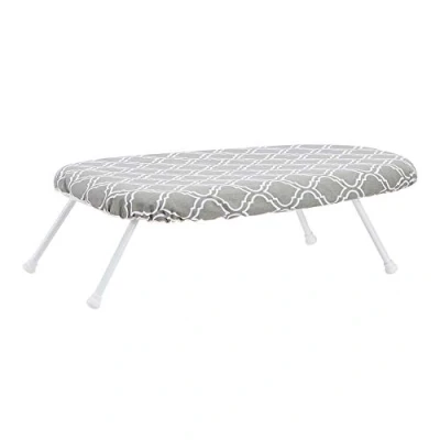 Imagen de Amazon Basics Tabla de Planchar Mesa con Patas Plegables, Funda extraíble, 60 x 36 18 cm, Enrejado, Chevrón