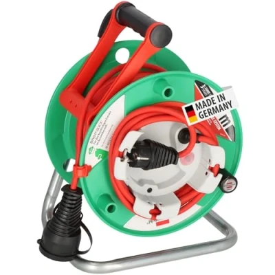 Imagen de Brennenstuhl Garant G Bretec IP44 Carrete de cable para cortacésped (cable 23 + 2 m en rojo, plástico especial, uso a corto plazo exteriores, fabricado Alemania)