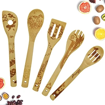 Imagen de GIRAFEDA Juego de utensilios cuchara madera 5 piezas cocina bambú quemado Castillo mágico orgánico antiadherente Espátula