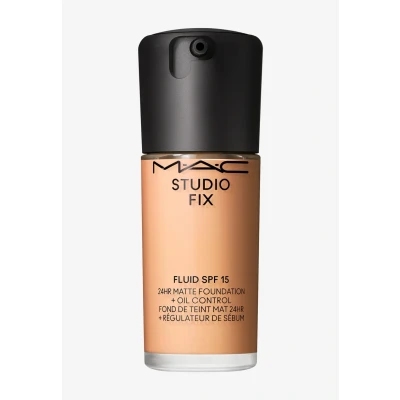 Imagen de MAC Studio Fix Fluid Base de maquillaje SPF 15 NW15 30 ml