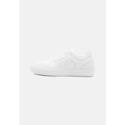 Imagen de EA7 Emporio Armani Training Zapatillas unisex de piel sintética color blanco U25EA01 X8X189 XK404 U260, Negro Blanco, EUR 44 2/3