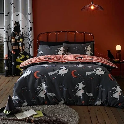 Imagen de Bedlam Funda Nórdica de Brujas Voladoras Halloween Tamaño Individual (140 x 200cm) Reversible (2 Diseños) Brilla en la Oscuridad y Murciélagos Ropa Cama Decoración