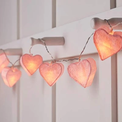 Imagen de Lights4fun Cadena de Luces a Pilas con 10 LED Blanco Cálido Corazones Papel Rosa