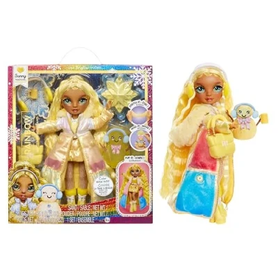Imagen de RAINBOW HIGH Winter Wonderland Sunny (Amarillo) Muñeca de Moda 28 cm, con Nieve Mágica Oculta Que se Hincha el Agua. Incluye Kit Muñeco Nieve, Niños 4 a 12 Años y Coleccionistas