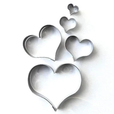 Imagen de Juego de 5 moldes para galletas, lisos y curvados, con forma corazón, acero inoxidable