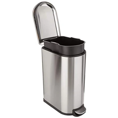 Imagen de Amazon Basics Rectangular Soft Close Trash Can for Narrow Spaces 40 l / 10.5 Galón, Plateado