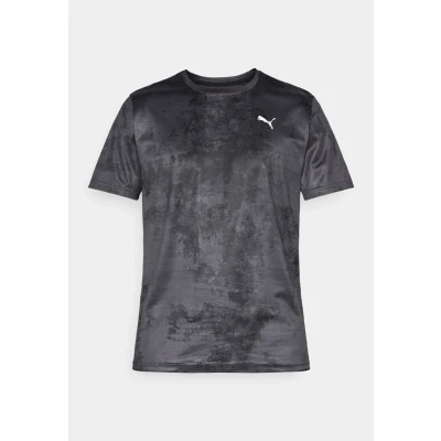 Imagen de Camiseta TAD ESSENTIALS con estampado integral para hombre