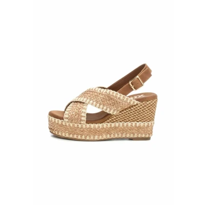Imagen de XTI Sandalia Mujer Taupe Calzado Cómodo y Versátil Moda casual Modelo 14382101 (Talla 40)