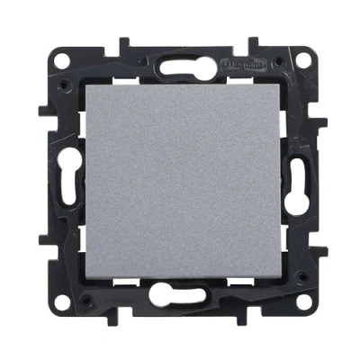Imagen de Legrand 398221 Interruptor o conmutador componible 10AX para instalación empotrada Gama Niloé Step Color Aluminio