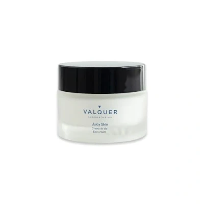 Imagen de Valquer Laboratorios crema facial hidratante de día. Con agua bambú y ácido hialurónico. Superhidratante. 96% ingredientes naturales. Todo tipo pieles 50 ml