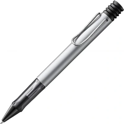 Imagen de Lamy AL star Bolígrafo ligero 225 de aluminio en color blanco y plateado con mango ergonómico clip metálico autoamortiguador, incluye mina grande M 16