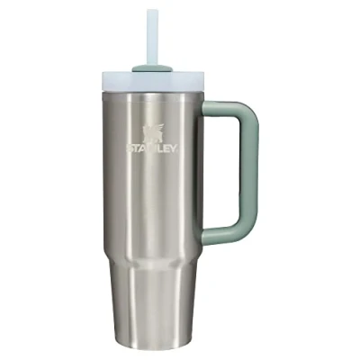 Imagen de STANLEY Quencher H2.0 FlowState Vaso aislado al vacío de acero inoxidable con tapa y popote para agua, té helado o café, batidos más
