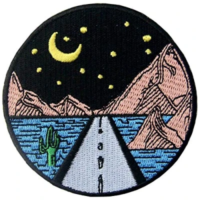 Imagen de Parche termoadhesivo para la ropa, diseño de Largo camino debajo noche estrellada Explora al aire libre