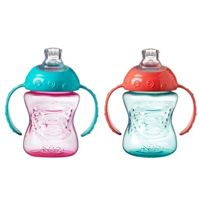 Imagen de Nuby Vaso de entrenamiento Grip N Sip con asa, caño suave y a prueba derrames, 240 ml, adecuado partir los 4 meses (paquete 2, color rosa/naranja)