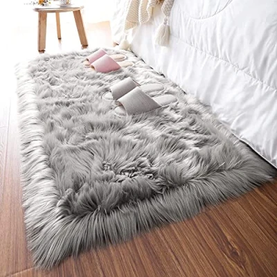 Imagen de HEQUN Alfombra de Piel Oveja sintética, Artificial Alfombra,Funda Silla Forro Polar Suave y mullida para recámara, sofá, Suelo (150 X 50 CM, Gris)