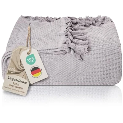 Imagen de LAYNENBURG Premium Manta sofá con Flecos anudados a Mano 100% algodón 150 x 220 cm Colcha de Verano Waffle Pique como Cama, para Sofa (Gris)