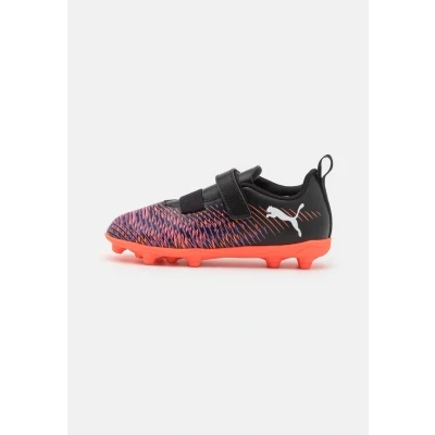 Imagen de Puma Future 8 PLAY FG/AG RB JR Unisex Botas de fútbol con tacos para niños, Talla: 33, Black/white/glowing red Zapatos