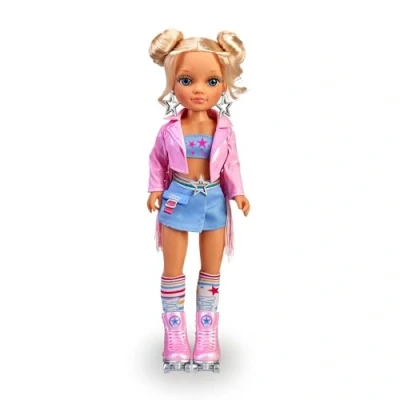 Imagen de Nancy Un día de Baile en Patines, muñeca Patinadora, con Accesorios y complementos Cool, Peinado 2 moños Chaqueta Rosa a Juego, Juguete para niñas niños Desde 3 años, Famosa (NAC22000)