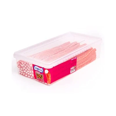 Imagen de Vidal Golosinas Mega Dulcipica. Regaliz relleno tamaño XL con cobertura pica e intenso sabor a fresa. Color rojo y su interior blanco. Bandeja 70 unidades.