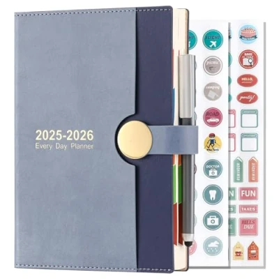 Imagen de agenda académica 2025 2026, A5, página por día, de agosto a diaria 13 meses, tapa dura con bolígrafo (azul)
