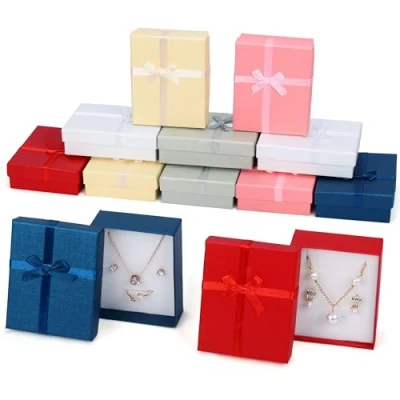 Imagen de Kurtzy Cajas de Regalo para Joyas (Pack 12) 8,5 x 6,5 2,5 cm Cajitas Mostrar Set 6 Colores Caja Pequeña con Inserto Espuma Pendientes, Collares, Brazaletes y Anillos