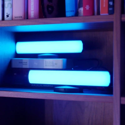 Imagen de LEDVANCE SMART+ WIFI LED Stehleuchte, klein, schwarz, 2x 2,5W, 480lm, regulierbares Weiß und Farblicht, dimmbar, DIY Musikrhythmusfunktion, lange Lebensdauer, App steuerbar, 2700 6500K