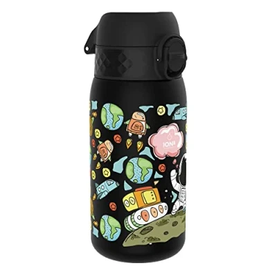 Imagen de Ion8 Botella de Agua para Niños, 350ml, a Prueba Fugas, Fácil Abrir, Cerradura Segura, Apta Lavavajillas, Sin BPA, Asa Transporte, Limpiar, Neutro en Carbono, Diseño Espacio
