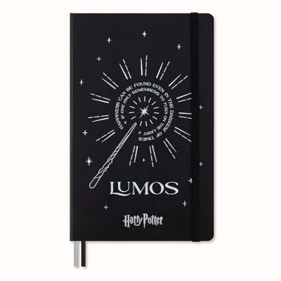 Imagen de Moleskine Colección Hechizos Wizarding World Harry Potter Lumos Notebook, Cuaderno a Rayas con Tapa Dura Resplandeciente y Guardas Personalizadas, Formato Grande 13 x 21 cm