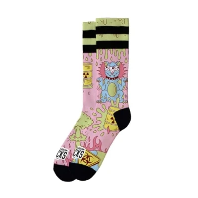Imagen de American Socks Calcetines a Media Pierna Estampado Radioactive, Tecnología Anti Humedad, Diseñados para la Acción y Comfort Altura Mid High (FR/ES, Letras, L, XL, Regular, Alto, 2, Radioactive)